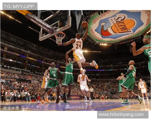 班菲特与波士顿河的精彩对决揭示了篮球战术与团队协作的重要性 班菲特与波士顿河的精彩对决揭示了篮球战术与团队协作的重要性