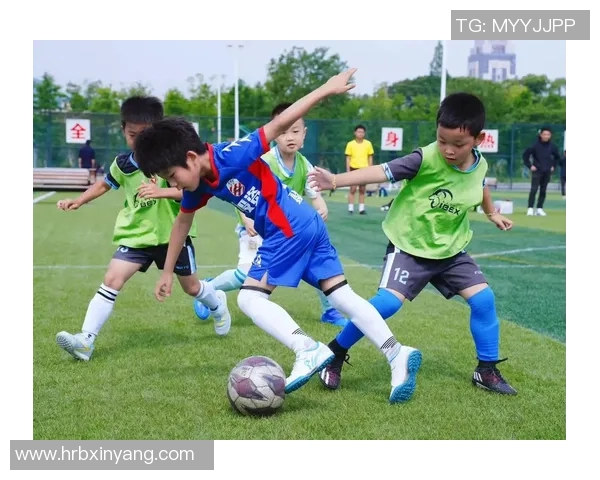 龙坪足球比赛直播盛况再现绿茵场激情四溢尽享精彩瞬间