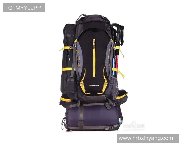 探索始祖鸟双肩包的多功能设计与户外冒险的完美结合