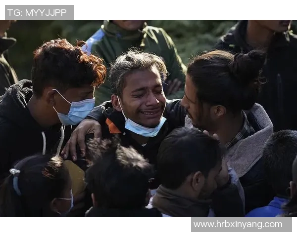 因西涅政府宣布进入紧急状态，引发国际关注