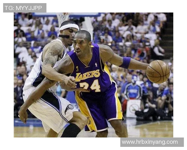 美国与日本篮球对决黑白直播全程回顾与精彩瞬间解析